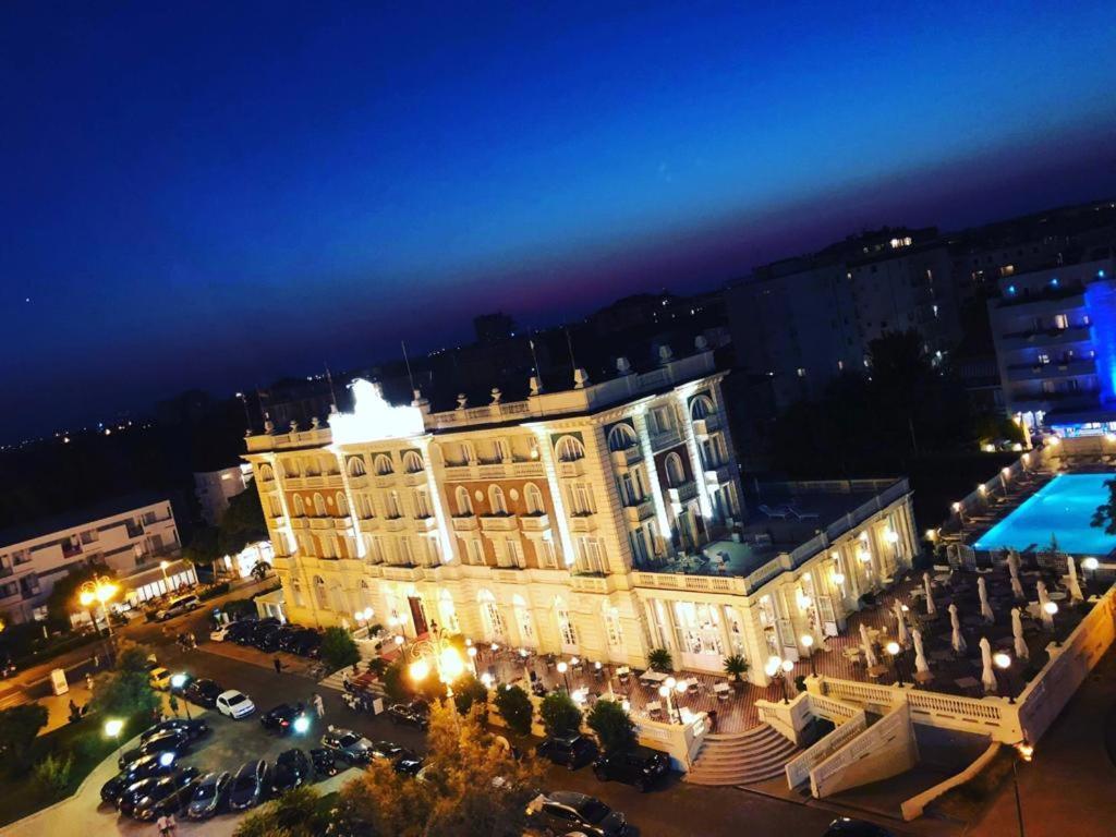 Grand Hotel Cesenatico Kültér fotó